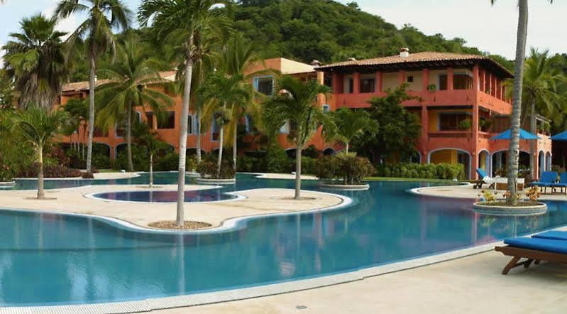Playa Rosa Bungalows Кареєс Екстер'єр фото